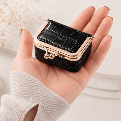 no-repeat center / cover url('https://cdn.shopify.com/s/files/1/0630/7155/1565/files/4_e03c48d6-cbb1-4f68-851f-7e7fe017b8fe.png?v=1781868526')